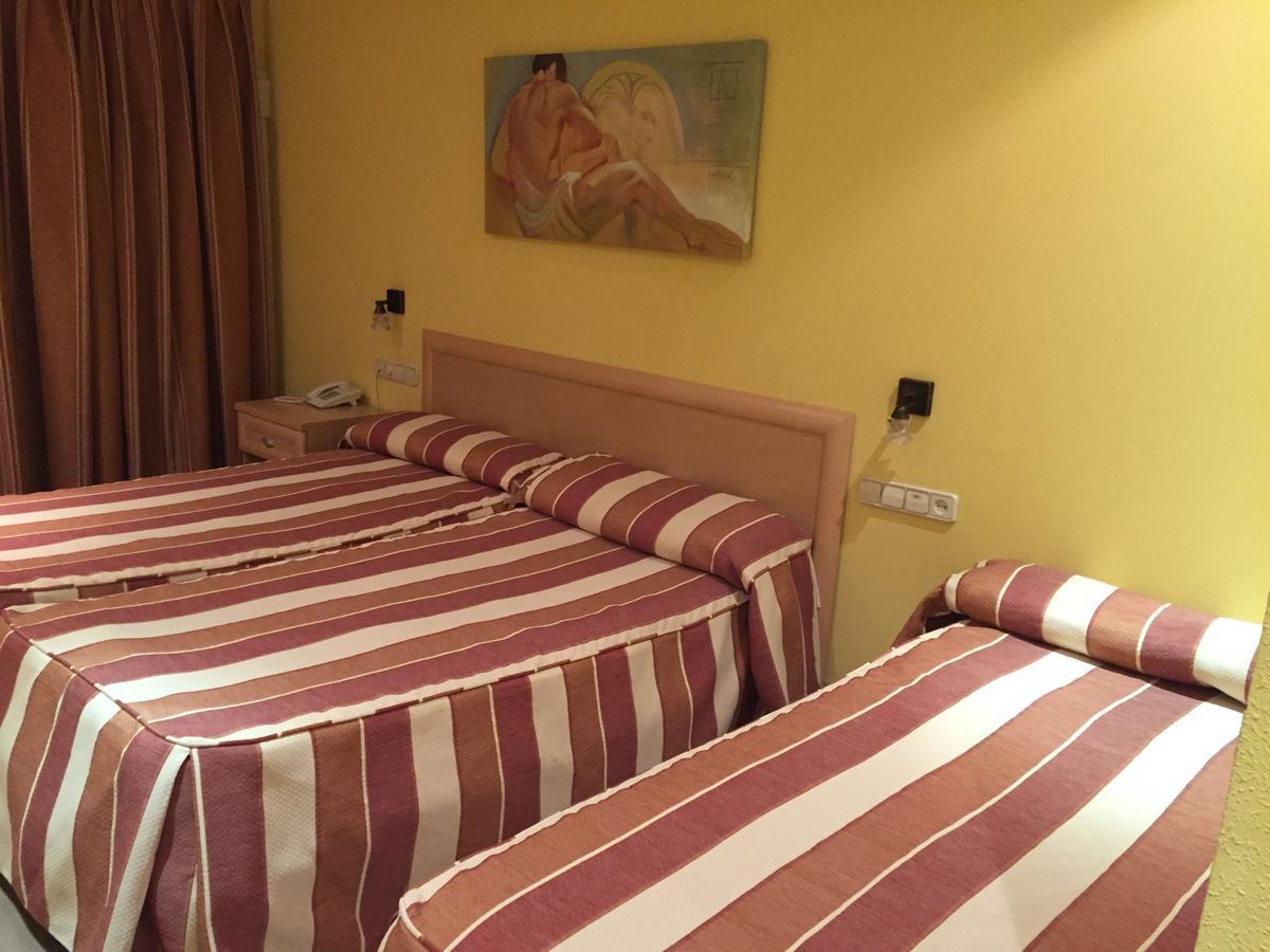 Hotel La Union Уманес-де-Мадрид Экстерьер фото